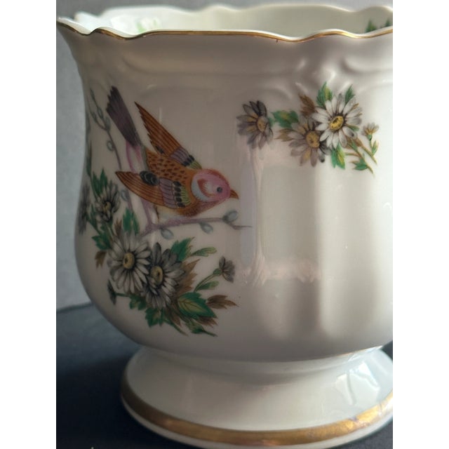 Vintage 1940s/1950s Lenwile Ardalt Imported Chinoiserie Hand Painted Birds and Flowers Porcelain Planter/Vase For Sale - Image 11 of 12