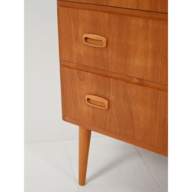 1950s Scandinavian Chest of Drawers in Teak with Double Carved Oak Handles, 1950s For Sale - Image 5 of 8