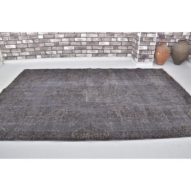 Vintage Distressed Turkish Oushak Rug in Charcoal Black, Slate Gray For Sale - Image 10 of 10