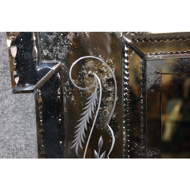Mid 20th Century Stunning Italian Venetian Etched Glass Mirror For Sale - Image 5 of 8