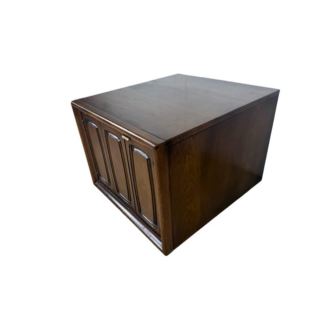 Wood Broyhill Premier Emphasis Mid-Century Modern Walnut Cabinet End Table For Sale - Image 7 of 18