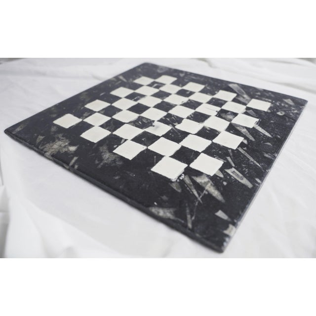 Mid-Century Brutalist Marble Chess Board Set with Black and White Orthoceras Fossil Slab and Stone Pieces, 1950s, Set of 33 For Sale - Image 9 of 16