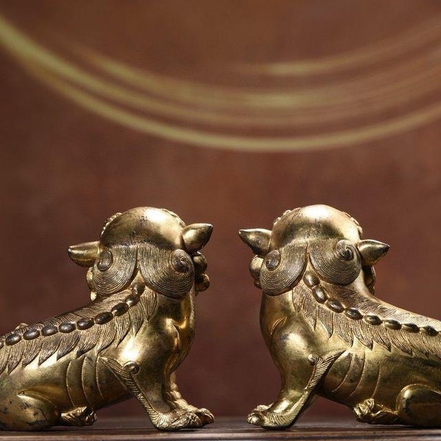 Late 20th Century Pair of Gilt Bronze Guardian Lions – 4.3" Foo Dogs With Beaded Spine Detail For Sale - Image 5 of 9