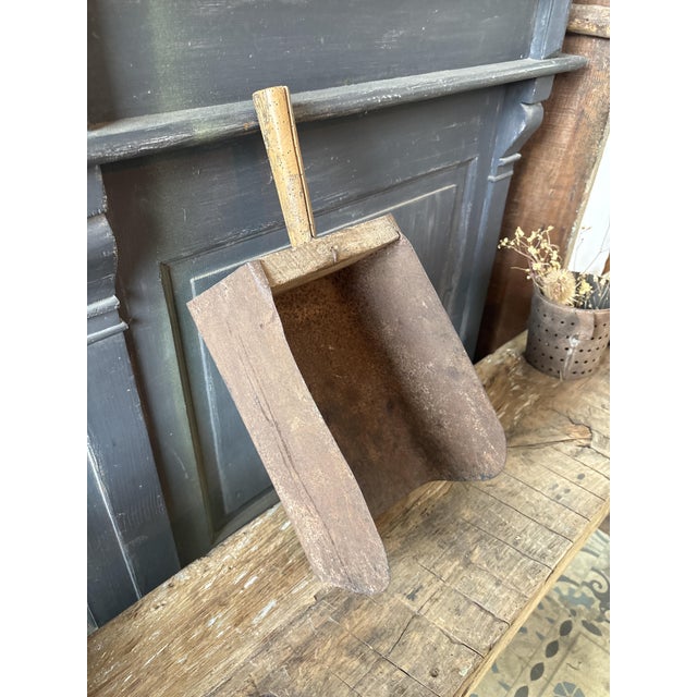 Vintage Wooden and Metal Grain Scoops, 1920s, Set of 2 For Sale - Image 4 of 10
