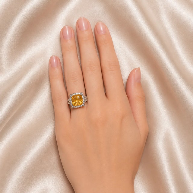 Art Deco Late 20th Century Size 7 14K White Black Gold Citrine Pave Diamond Ring Band For Sale - Image 3 of 3