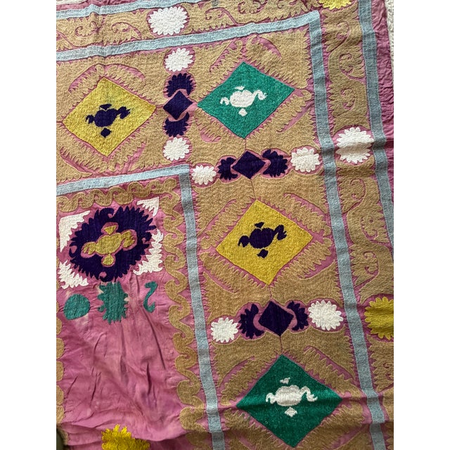 Pink Cotton Suzani Prayer Niche Wall Hanging For Sale In New York - Image 6 of 9
