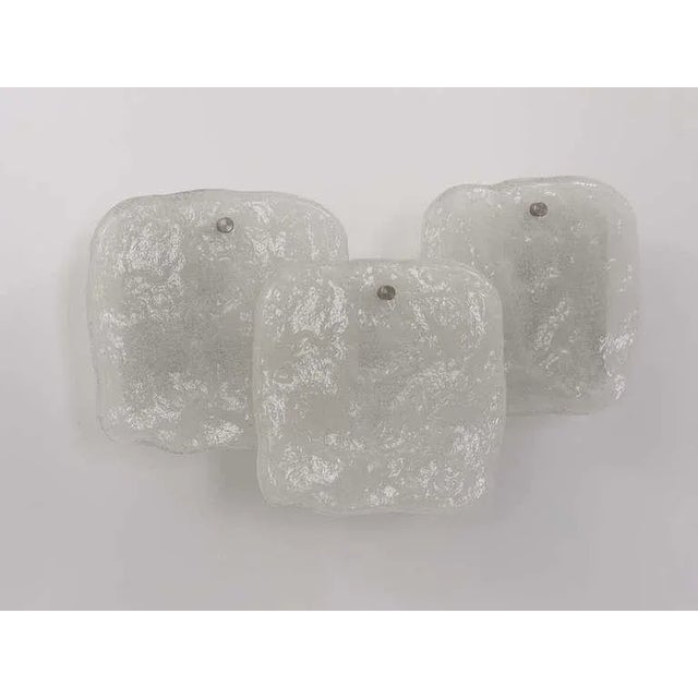 Modernist Frosted Ice Glass Wall Lamp attributed to J. T. Kalmar for Kalmar, 1960s For Sale - Image 6 of 10