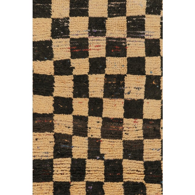 Moroccan Vintage Moroccan Runner Rug, Black & Beige Checkered Geometric - Rug & Kilim For Sale - Image 3 of 7