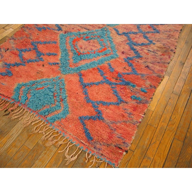 Mid 20th Century 1940s Pink Blush Diamond Vintage Moroccan Boucherouitte Rug 4' X 9'6" Handknotted Wool Carpet For Sale - Image 5 of 5