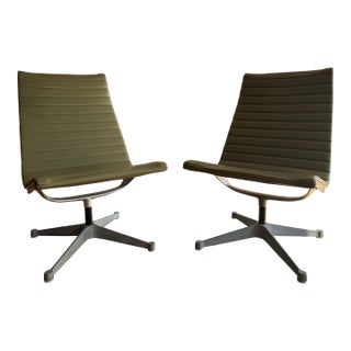 Pair of Eames Group Lounge Chairs For Sale