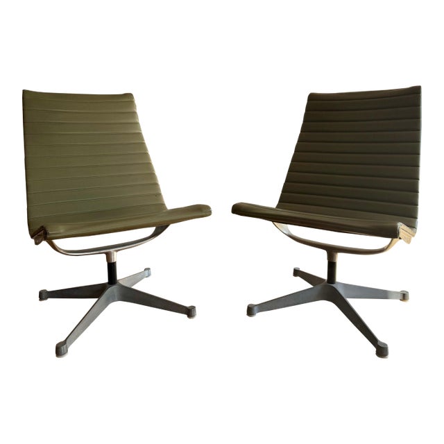Pair of Eames Group Lounge Chairs For Sale