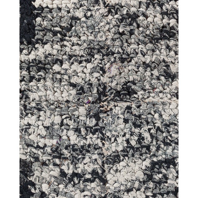 Gray Doris Leslie Blau Vibrant Vintage American Hooked Rug in Purple and Grey For Sale - Image 8 of 10