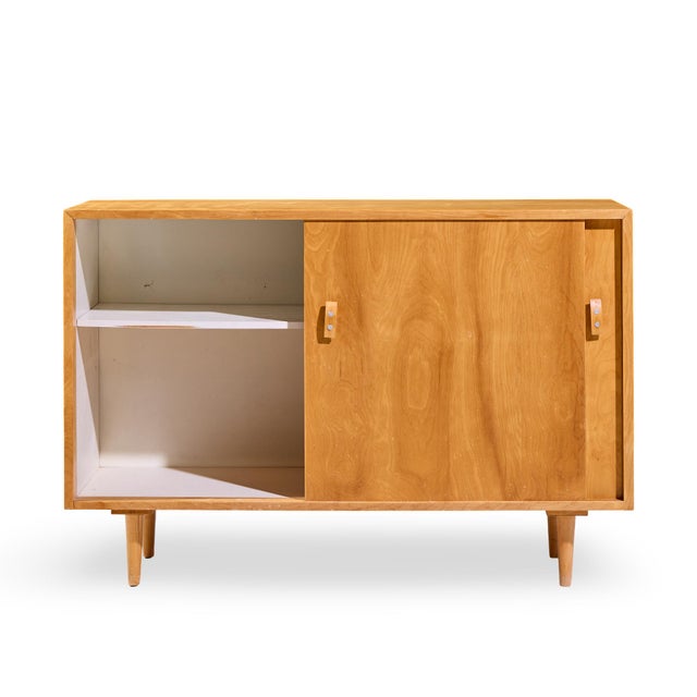 Stanley Young for Glenn of California Mid Century Walnut Sliding Door Credenza For Sale In Chicago - Image 6 of 10