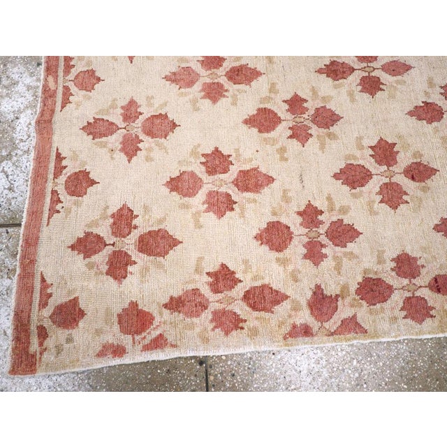 Textile Galerie Shabab Collection Mid-20th Century Turkish Anatolian Rug For Sale - Image 7 of 10