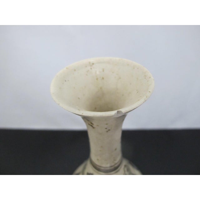 Chinese Cizhou Kiln Style Flower Design Glazed Pottery Vase For Sale - Image 11 of 15