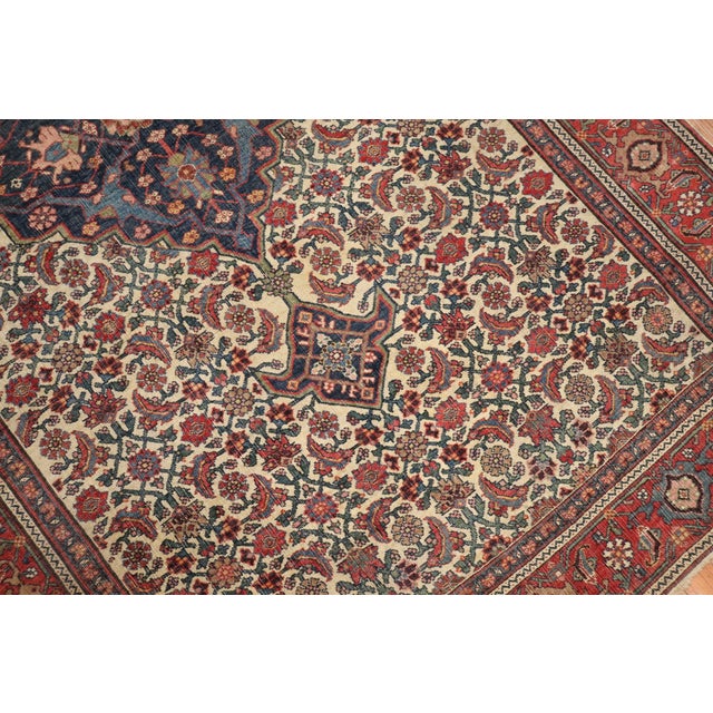 Early 20th Century Ivory Field Persian Bidjar Rug - 4'7" x 7'7" For Sale - Image 11 of 12