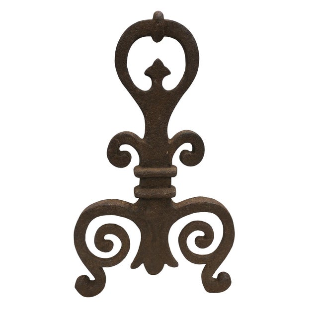 Antique Cast Iron Scroll & Fleur-De-Lis Fireplace Andirons — Pair, c.1900 For Sale - Image 4 of 6