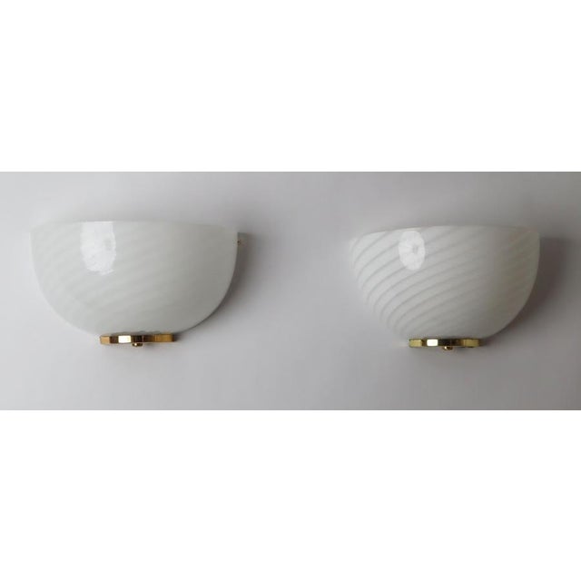 1980s Vintage White Murano Swirl Wall Lights, Italy, 1980s, Set of 2 For Sale - Image 5 of 16