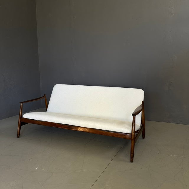 Vintage Italian Sofa in White Bouclé Fabric and Wood from Pizzetti, 1960s For Sale - Image 16 of 16