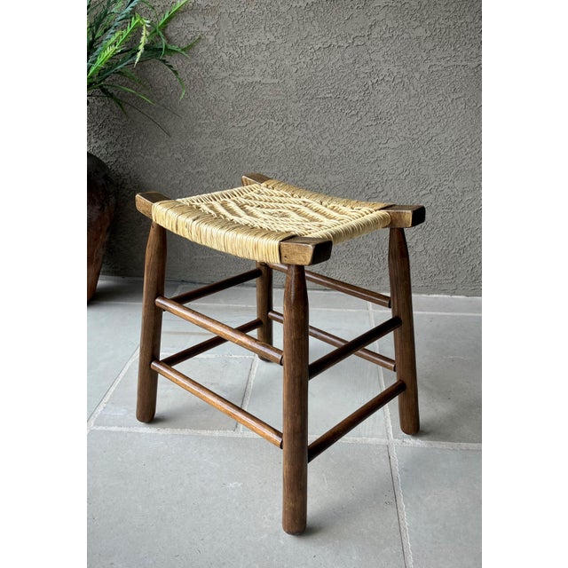 Mid 20th-Century Refined Rustic Maple Wood Mortise & Tenon Fiber Rush Saddle Seat Bench / Stool For Sale - Image 18 of 18