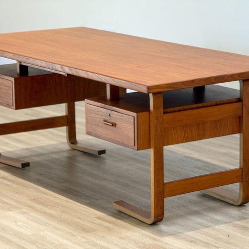 Large Danish Executive Desk in Teak by Jørgen Clausen for Brande Møbelfabrik, 1950s For Sale - Image 6 of 16