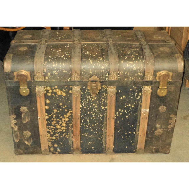 Antique Large Metal & Wood Steamer Trunk. Overall good average condition commensurate with age and use. See pics. No key....