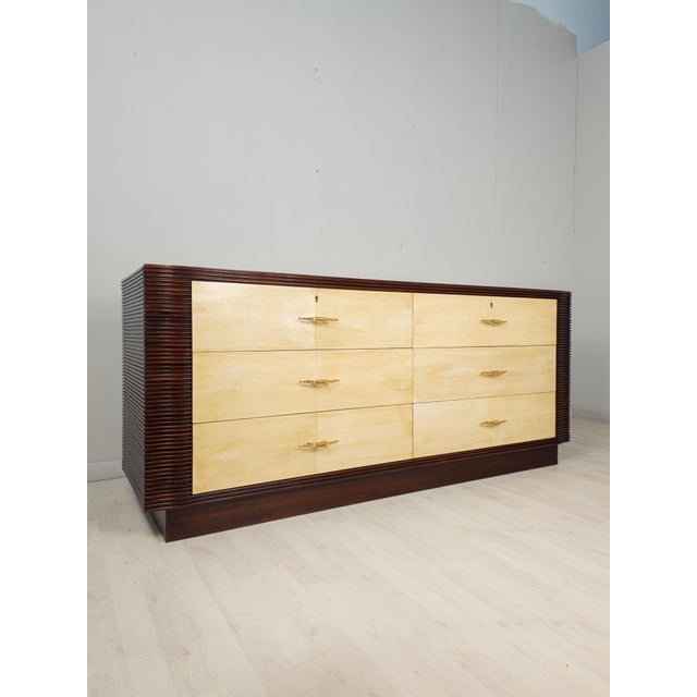 Art Deco Italian Parchment Chest of Drawers attributed to Osvaldo Borsani, 1940s For Sale - Image 18 of 18