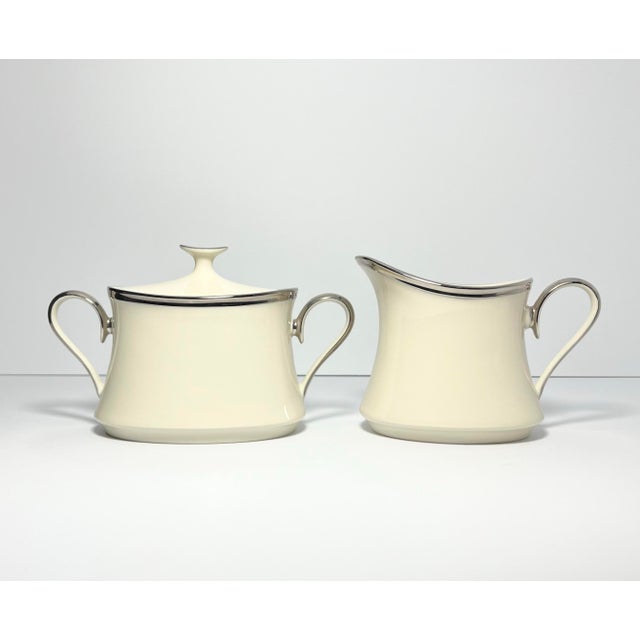 Lenox “Solitaire” Porcelain Sugar Bowl w/Lid 4 1/4” & Creamer 4” 10oz Excellent condition. No chips, cracks, or fleabites....