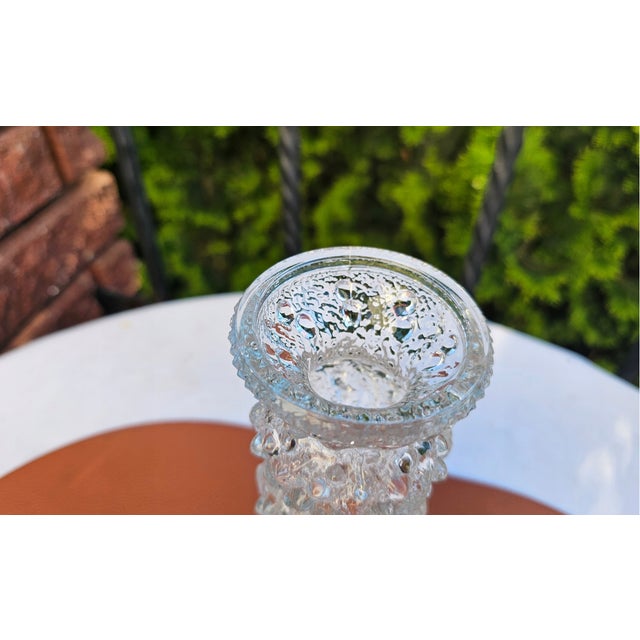 Dimensions: height 18.5 cm, diameter 6.8 cm.