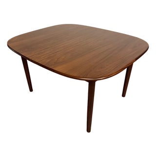 G-Plan Teak Mid-Century Butterfly Leaf Dining Table For Sale