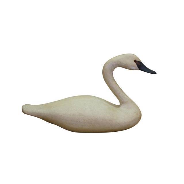 Realism Late 20th Century Rare Wildfowler Decoy Ny Hand Carved Wooden Tundra Swan Folk Art Figure 18" For Sale - Image 3 of 13