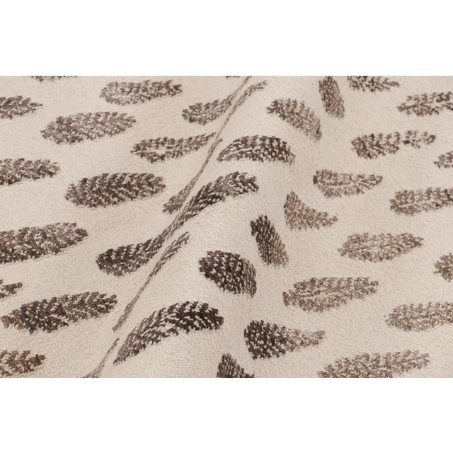 Contemporary Rug & Kilim’s Modern Block Print Rug in White with Mauve Floral Patterns - 4x6 For Sale - Image 3 of 7