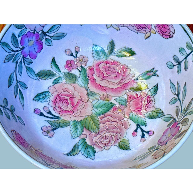 Bunny Williams Home 1950s 8" Hand‑Painted Macau Rose Porcelain Bowl — Chinoiserie Floral For Sale - Image 4 of 7