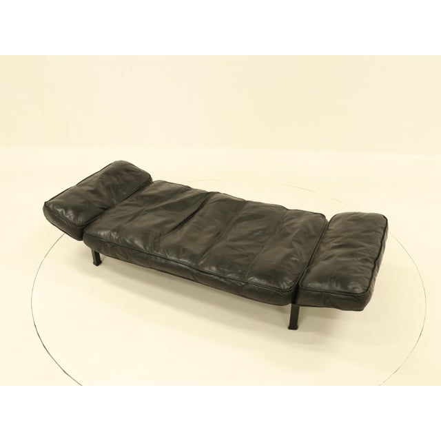 1990s Daybed in Black Leather by Zanotta, 1990s For Sale - Image 5 of 18