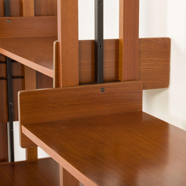 Italian Four Bay Free Standing Wall Unit in the style of Gio Ponti, 1970s For Sale - Image 15 of 18