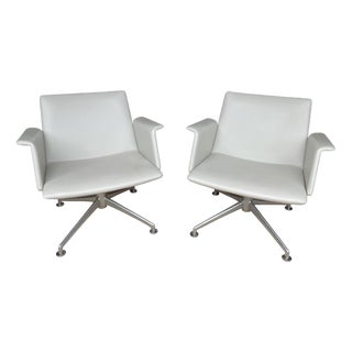 Set of Bauhaus Style Armchairs by Brunner for Knoll, 2013 For Sale