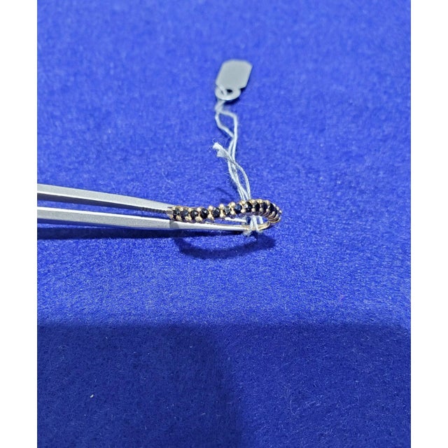 Contemporary Curved Ruby or Sapphire Stackable Ring 10k Yellow Gold, Size 5 For Sale - Image 3 of 4