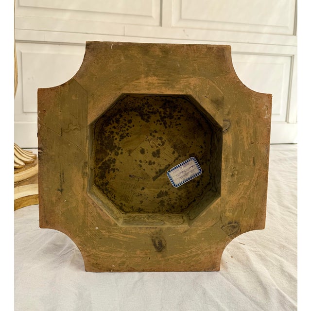 Pair of Italian Gilt Gold Carved Wood Pedestals Table Base For Sale - Image 12 of 12