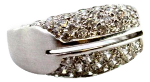 Brushed White Gold Ring with Zirconias