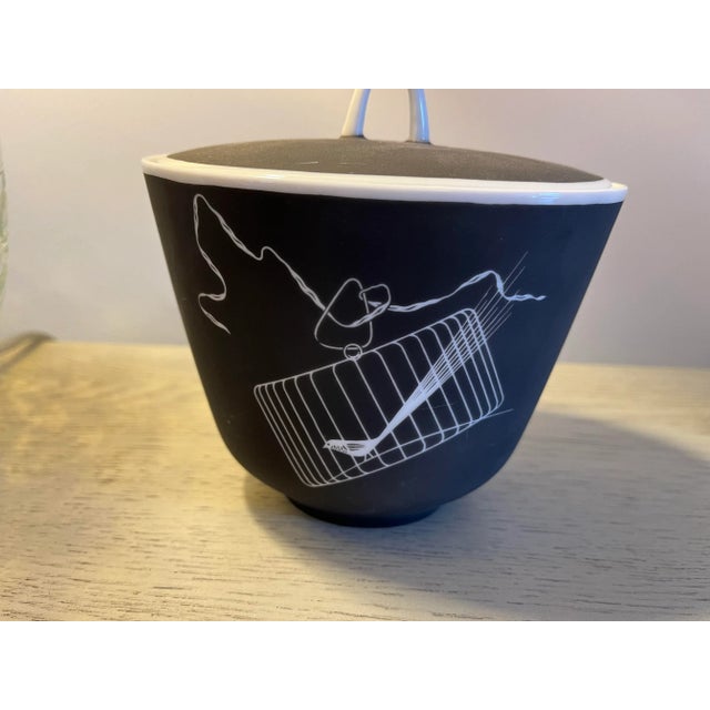 Mid-Century Modern 1950s Thomas Germany Rosenthal Papageno Fish Mouth Vase and Lidded Dish by Raymond Loewy - 2 Piece Set For Sale - Image 3 of 12