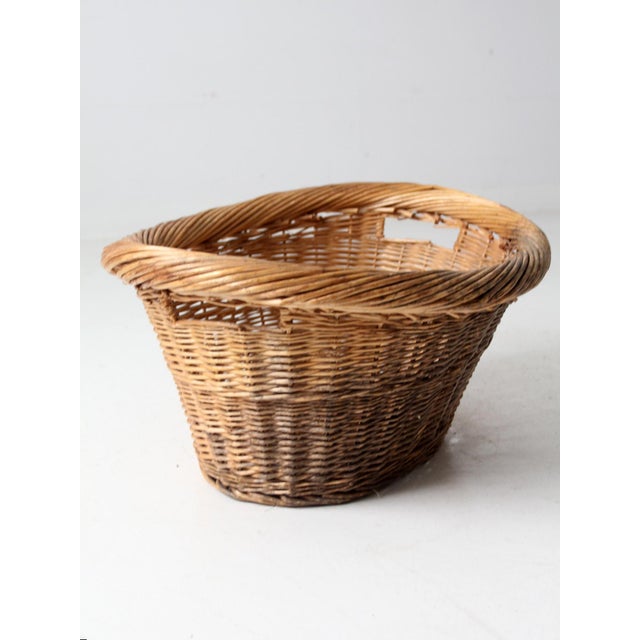 Mid 20th Century Vintage Wicker Laundry Basket For Sale - Image 5 of 11