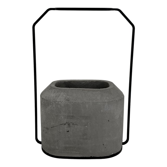 Vase Weight Per Decha Archjananun, 2010 For Sale
