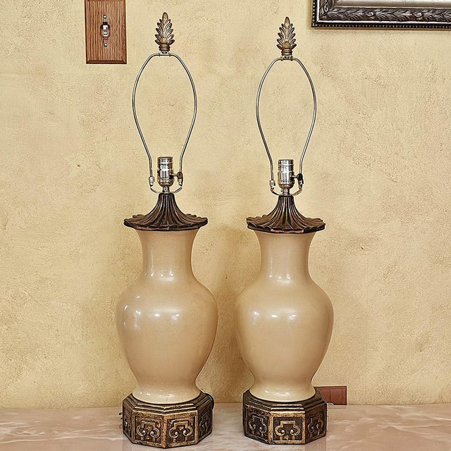 Pair of Port 68 Mark Abrams Cream Ceramic Urn Table Lamps With Linen Drum Shades For Sale - Image 11 of 18