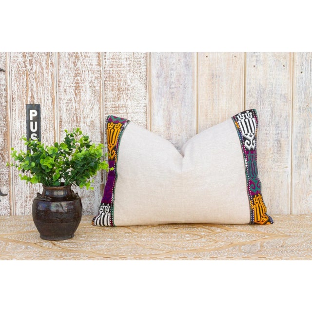 Textile Ami Linen Tribal Border Pillow For Sale - Image 7 of 8