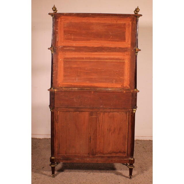 Louis XVI Display Cabinet in Mahogany For Sale - Image 12 of 15