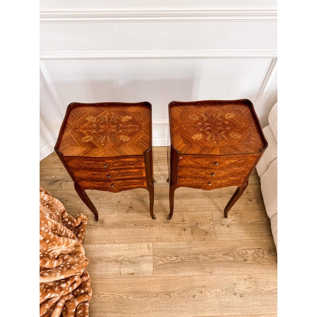 1950s Mid-Century French Louis XV Style Marquetry Nightstands, 1950s, Set of 2 For Sale - Image 5 of 18