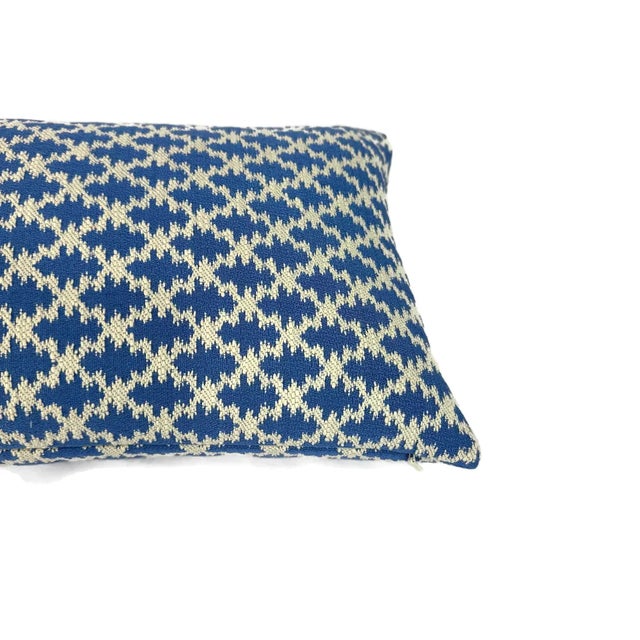 Brunschwig & Fils Brunschwig & Fils Lattice Figured Texture in Canton Lumbar Blue Pillow Cover - Blue and White Lattice Rectangle Cushion Case For Sale - Image 4 of 4