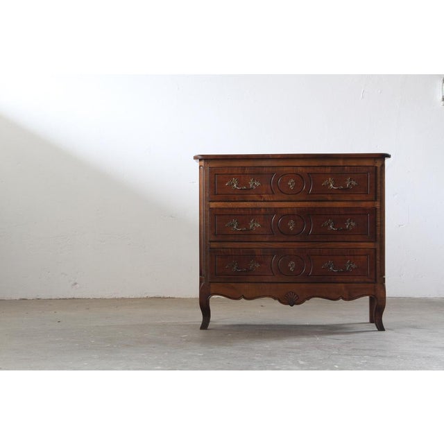 Vintage French Provençal Louis XVI Walnut Commode, 18th Century For Sale - Image 3 of 13