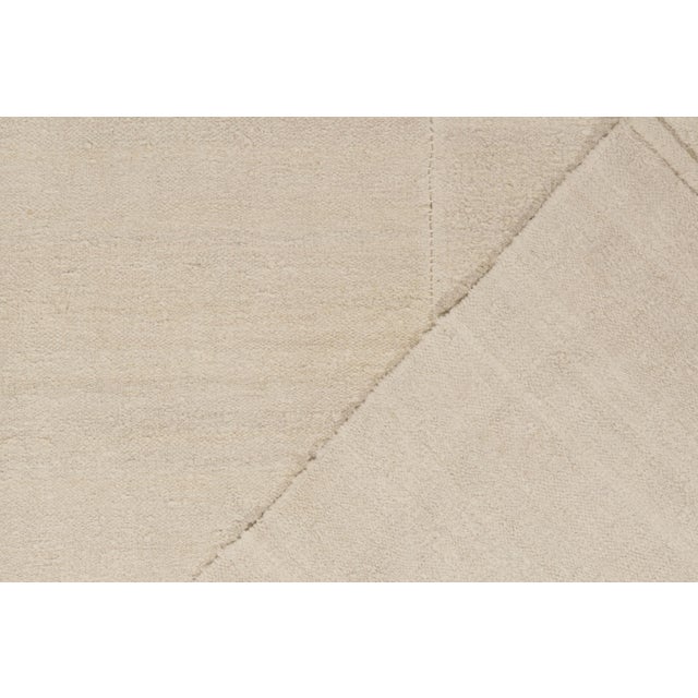 Textile 1950s Vintage Turkish Kilim in White and Beige Panel Woven Style For Sale - Image 7 of 7