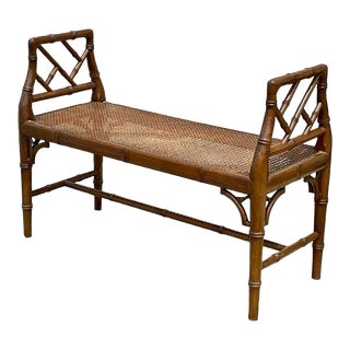 1980s Vintage Chinese Chippendale Style Faux Bamboo Window Bench For Sale
